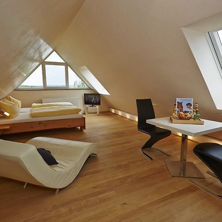 Igersheim Urlaubsreiterhof Trunk 아파트 객실 사진