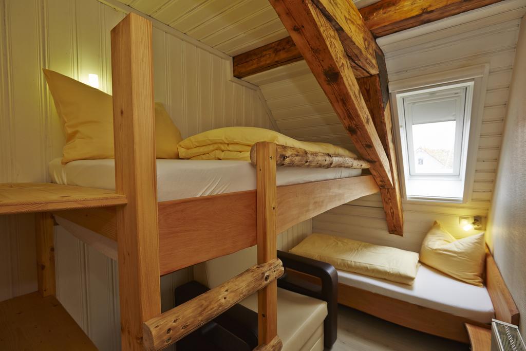 Igersheim Urlaubsreiterhof Trunk 아파트 객실 사진