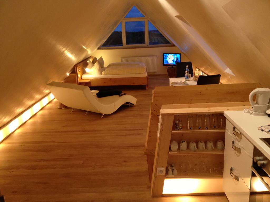 Igersheim Urlaubsreiterhof Trunk 아파트 객실 사진