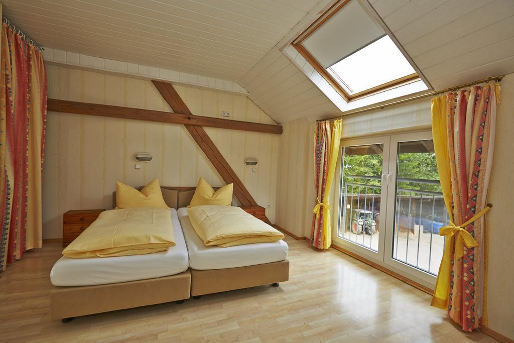 Igersheim Urlaubsreiterhof Trunk 아파트 객실 사진