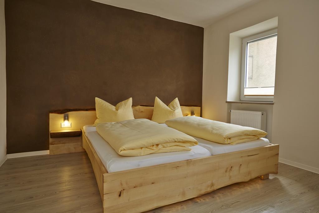 Igersheim Urlaubsreiterhof Trunk 아파트 객실 사진