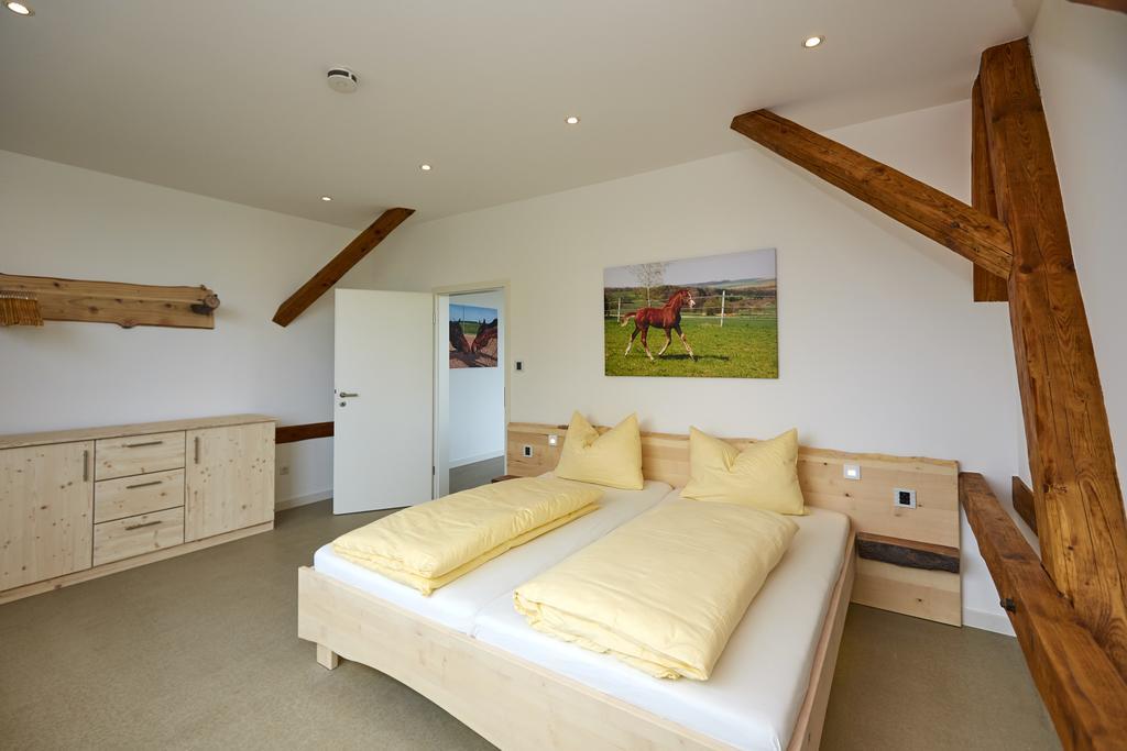 Igersheim Urlaubsreiterhof Trunk 아파트 외부 사진