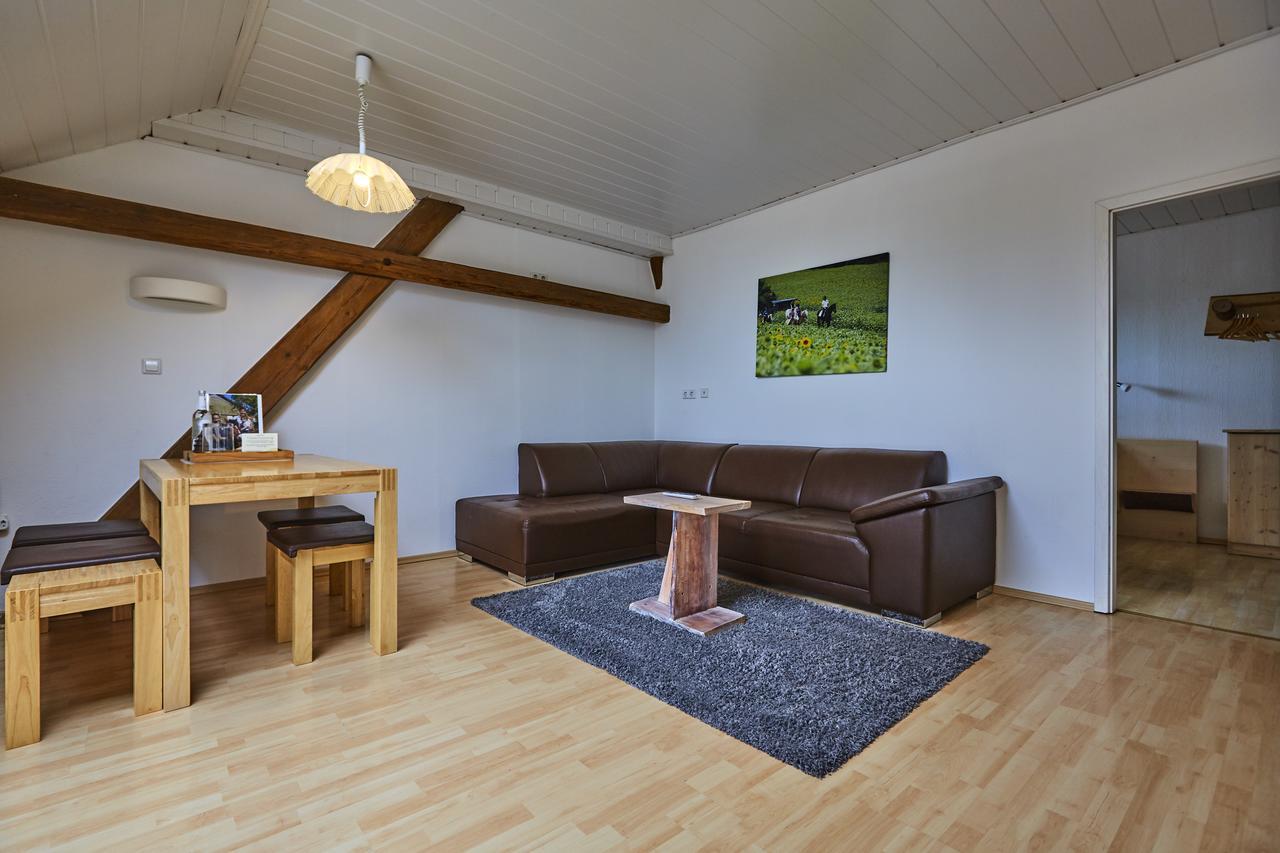 Igersheim Urlaubsreiterhof Trunk 아파트 외부 사진